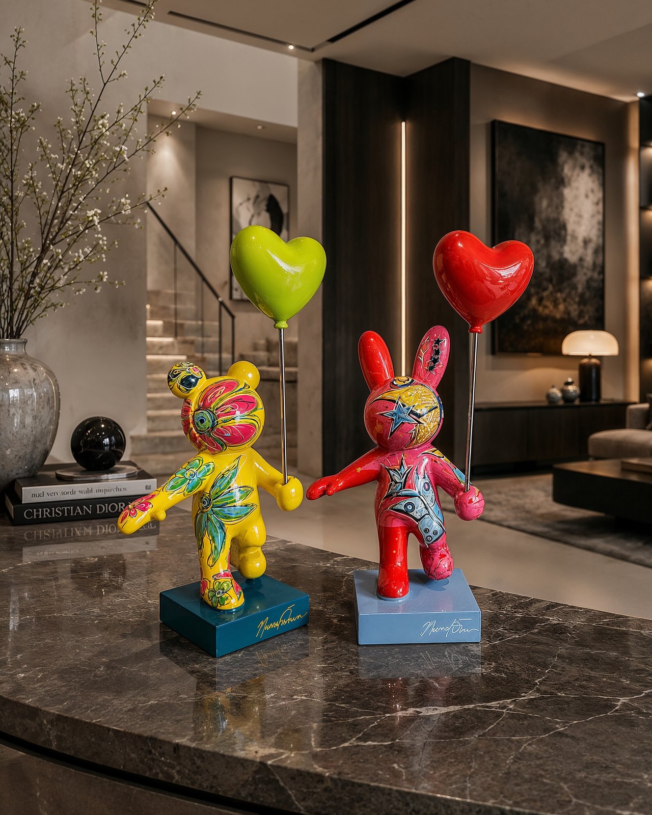 Mori und Miro Pop-Art-Skulpturen von Nursel Önen