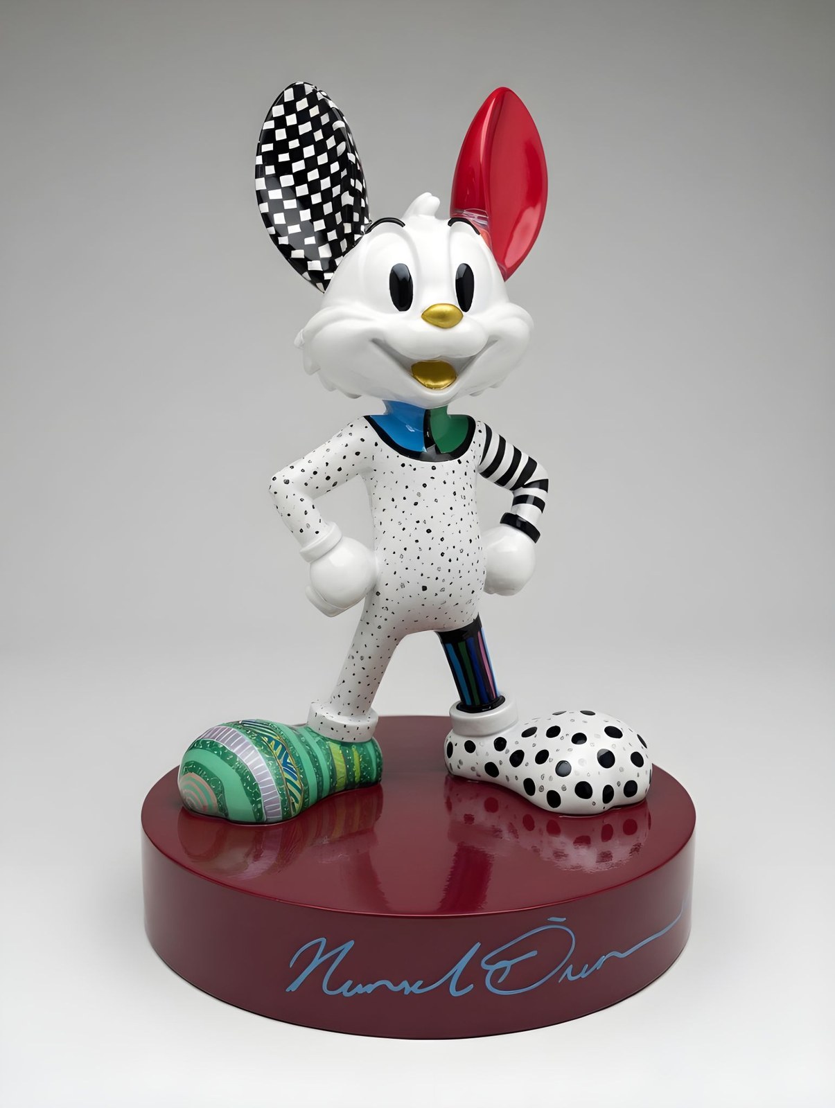 Mr Roo NÖ-MR-11, pop-art sculpture by Nursel Önen
