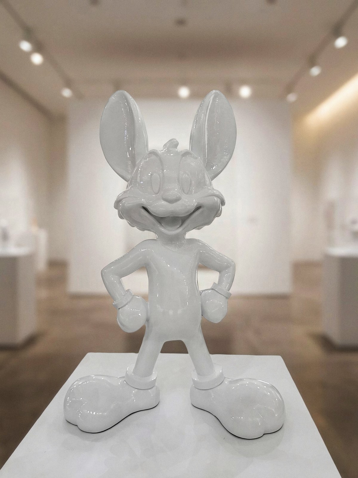 Mr Roo NÖ-MR-15, pop-art sculpture by Nursel Önen
