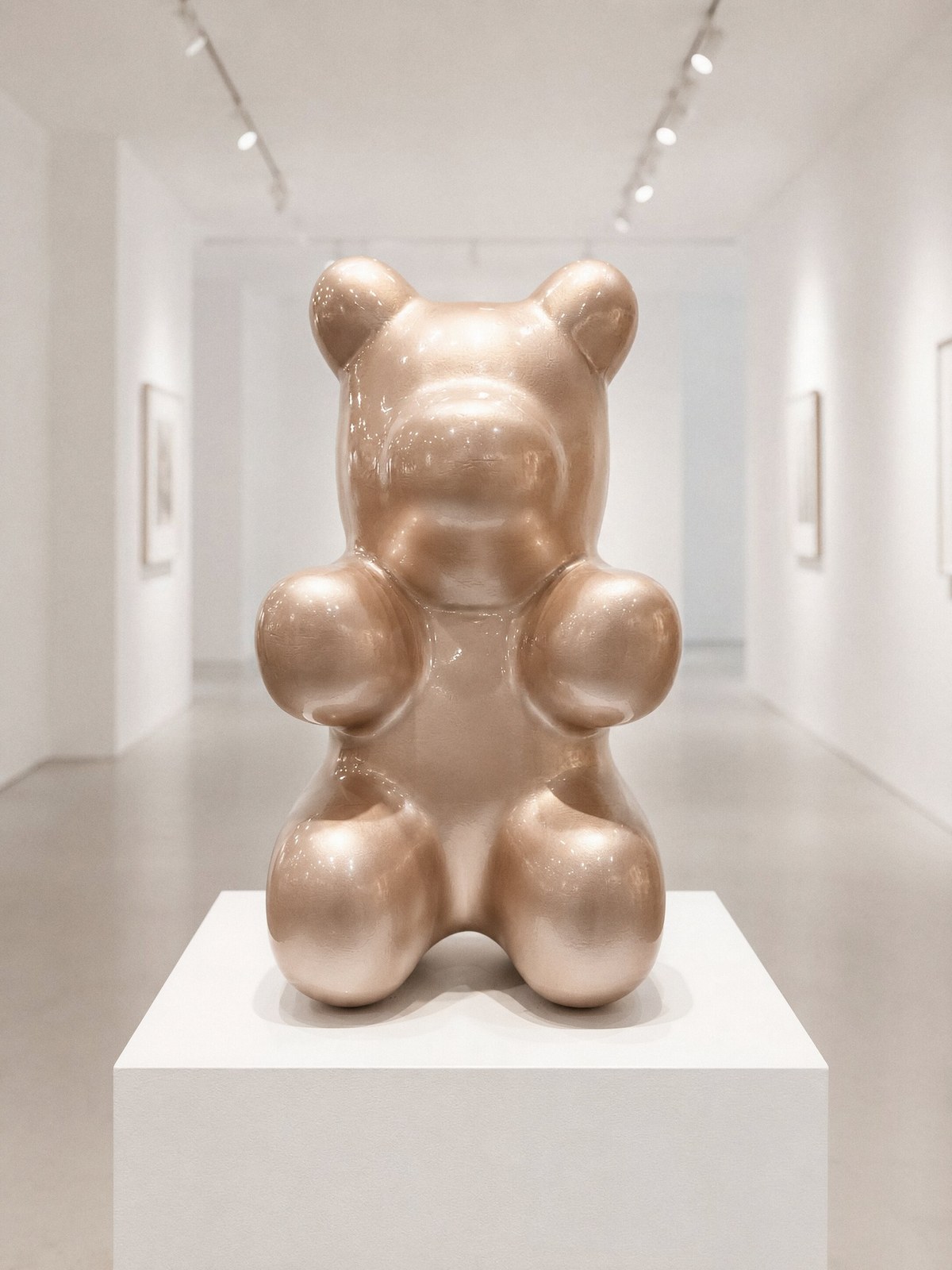 Pandy NÖ-PA-09, pop-art sculpture by Nursel Önen